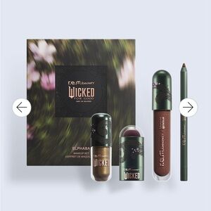 R.E.M. BEAUTY X WICKED: FOR GOOD ELPHABA MAKEUP SET